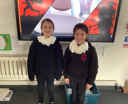 Shakespeare Day 2 Pupils in Ruffs
